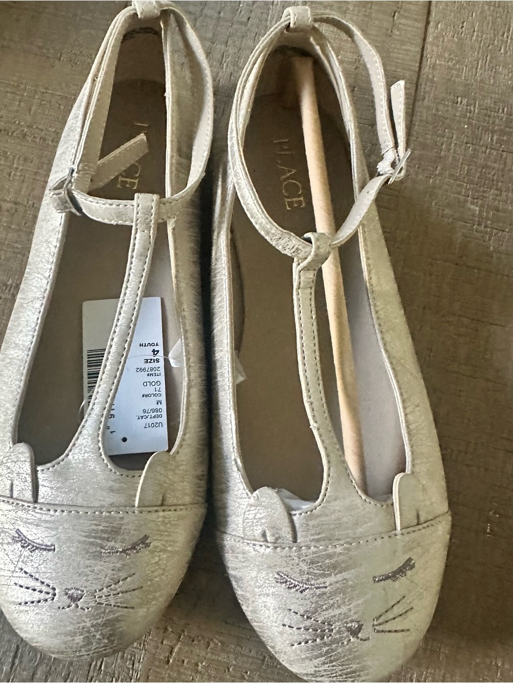 NWT The Children's Place Gold Cat T-Strap Dress Flats Mary Jane 4